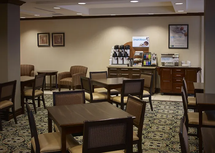 Holiday Inn Express & Suites Huntsville By Ihg