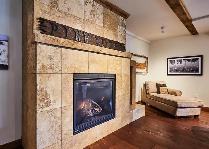 3 Pines Lodge Muskoka